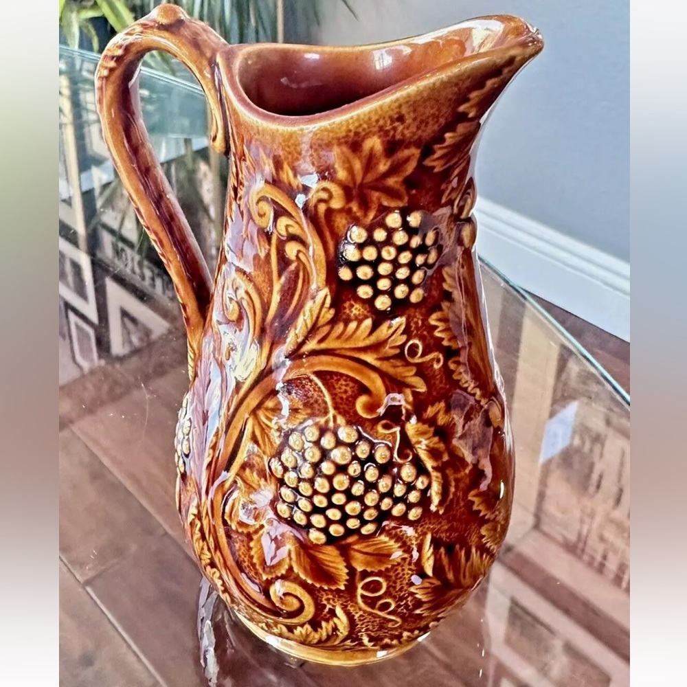 Vintage Portmeirion Pottery 5โ Tall Brown Grape Leaf Pattern Pitcher Creamer EUC
